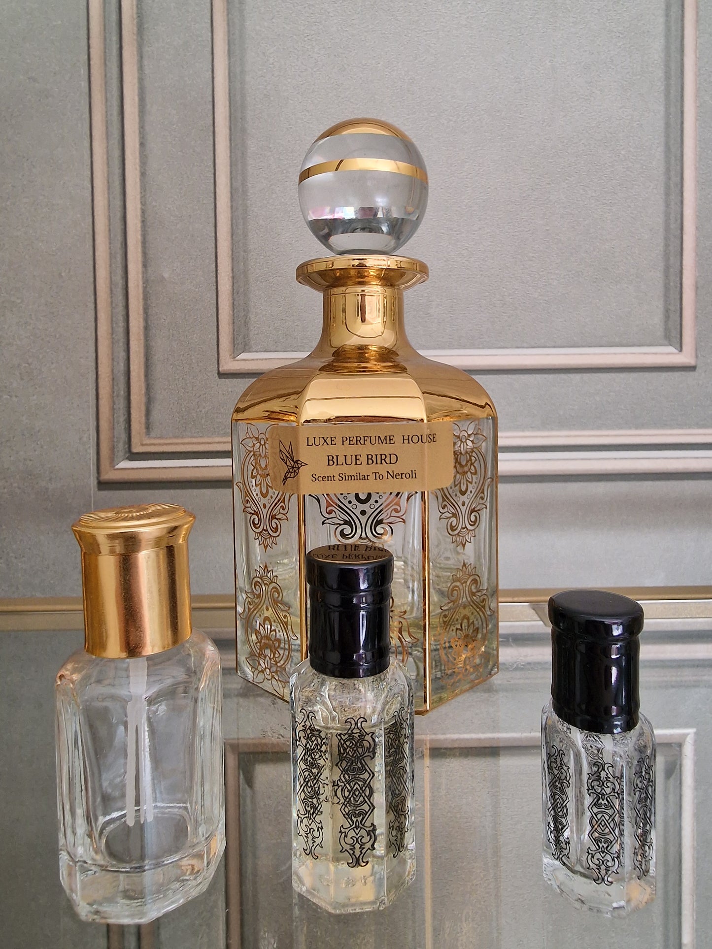 BLUE BIRD - (Belongs To The Olfactory Notes Family Similar to Neroli Portofino Forte®)  This scent has the main accords: citrus, white floral, leather, woody, fresh spicy.